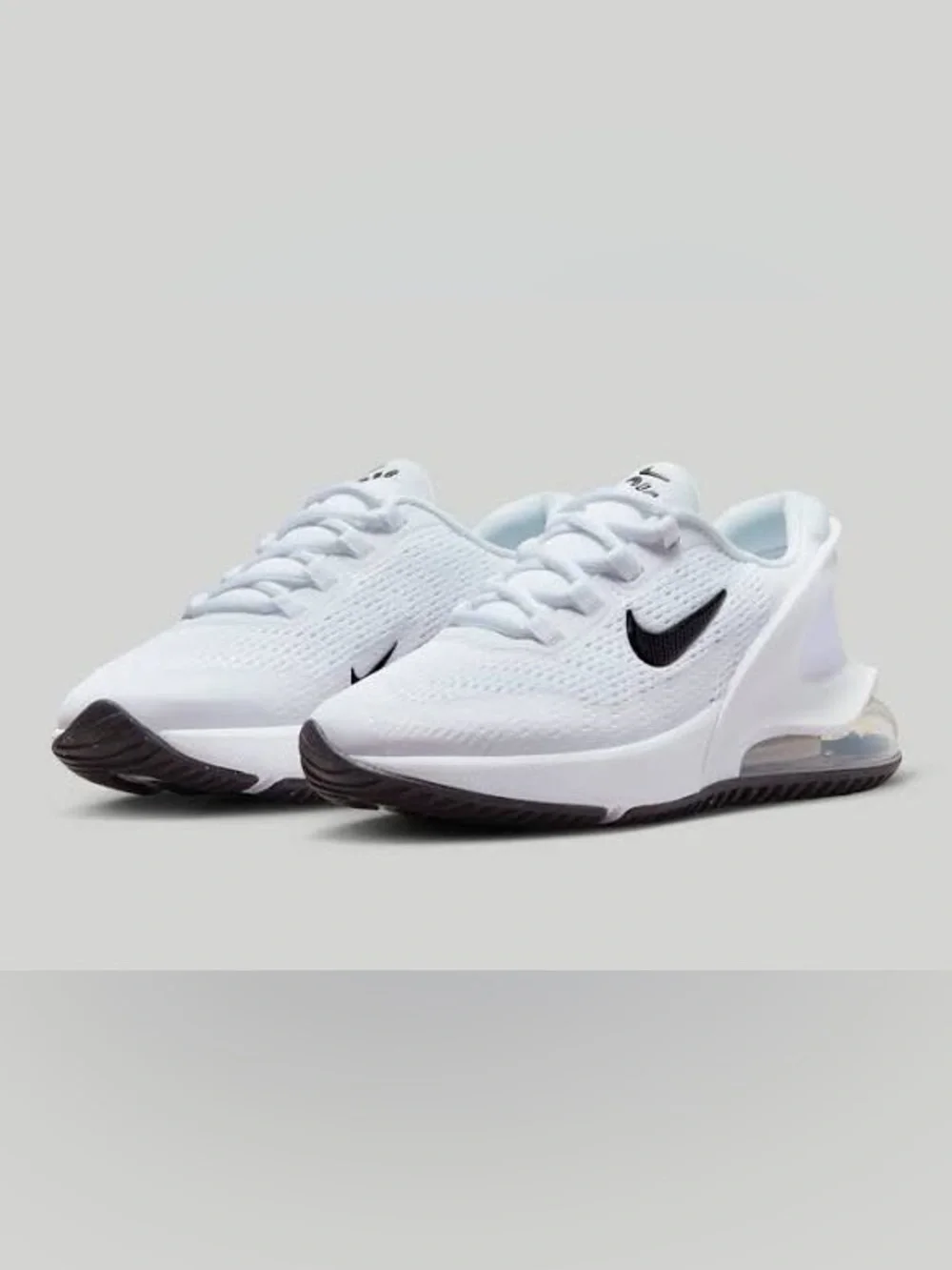 Nike Air Max 270 GO in White/Black (size 5.5 youth)